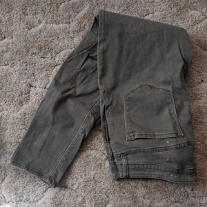 Green skinny jeans